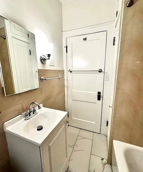 Bathroom sink/medicine cabinet