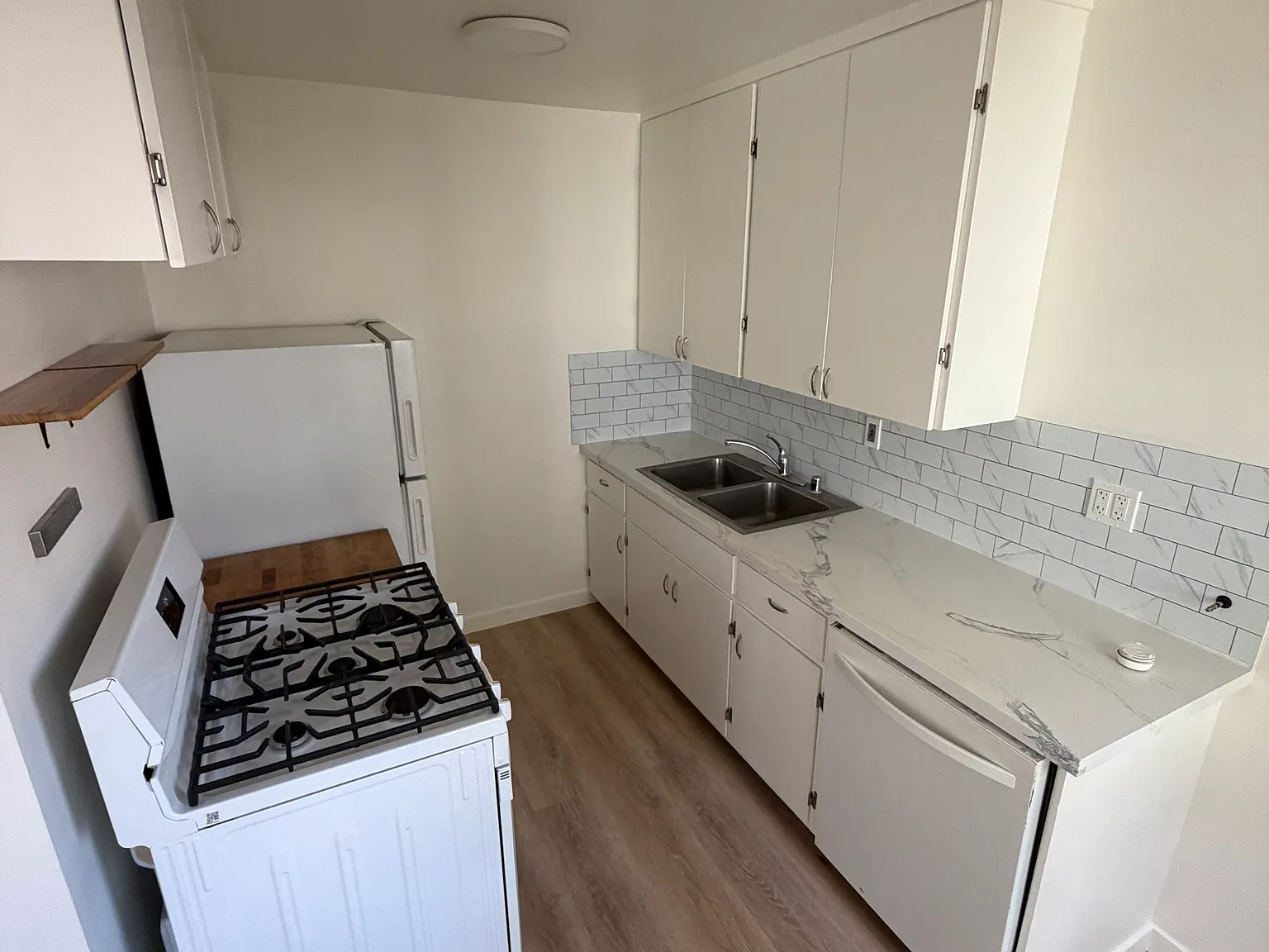 2 bed, $3,500 — Photo 4