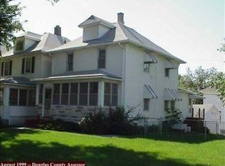 2221 Deer Park Blvd, Omaha, NE 68108