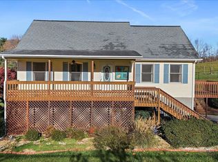 1302 Amber Dr, Johnson City, TN 37601