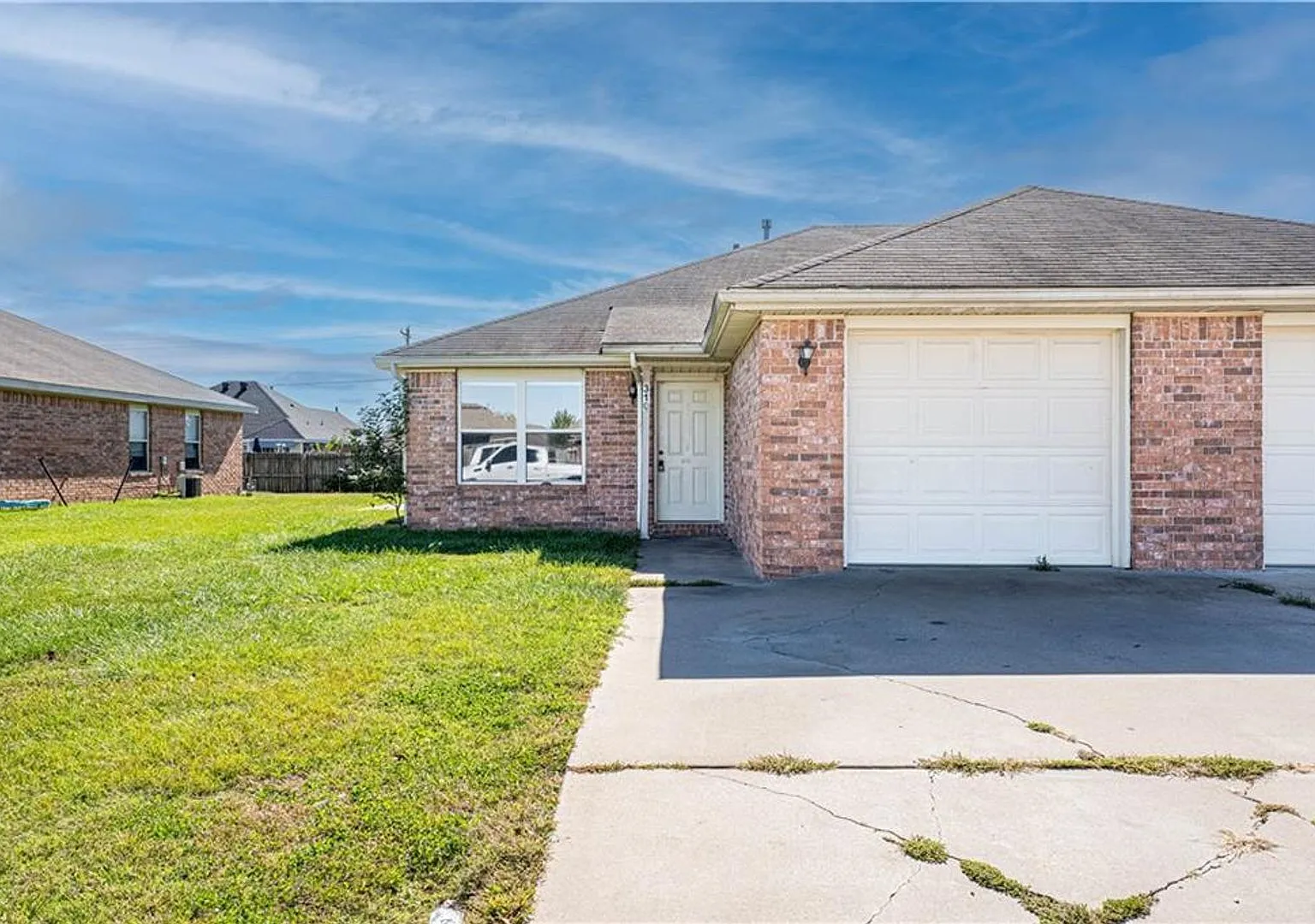 3 Bedroom 2 Bath Duplex — Photo 1