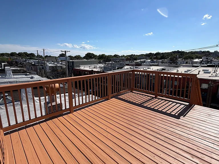 Rooftop deck