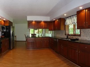 70 Anna Cir, Bluffton, OH 45817