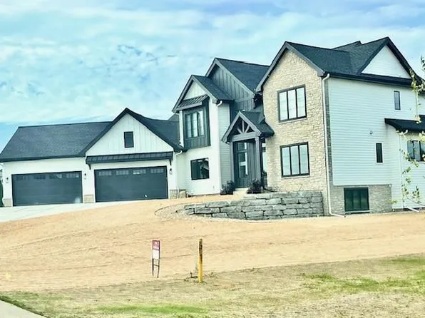6790 Wagners Vineyard Trail, Sun Prairie, WI 53590
