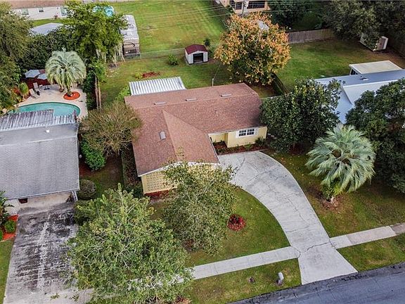 3rd image of 4822 S Gachet Blvd