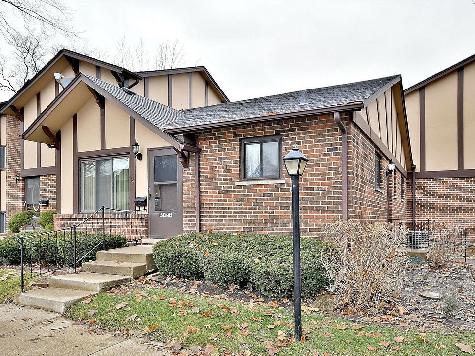 1st image of 18W214 Lowell Ln