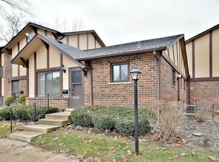 18W214 Lowell Ln, Villa Park, IL