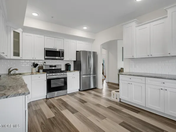 33 Emily Court, Hazlet, NJ 07730