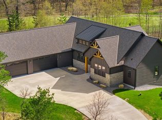 375 Pinehurst Dr, Nekoosa, WI 54457