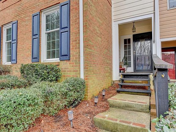 3rd image of 6550 Deerings Ln