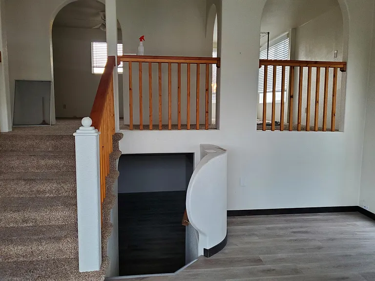 1293 Hanson Loop — Photo 8