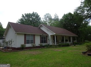 220 Woodpecker Trl, Claxton, GA 30417