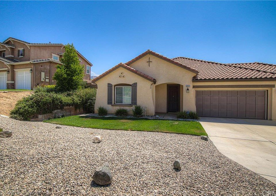 1st image of 6931 N Dinah Ct