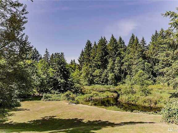 5th image of 3224 Sundew Ln SE