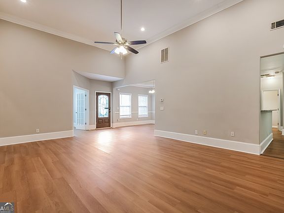 4th image of 324 John Willis Ct