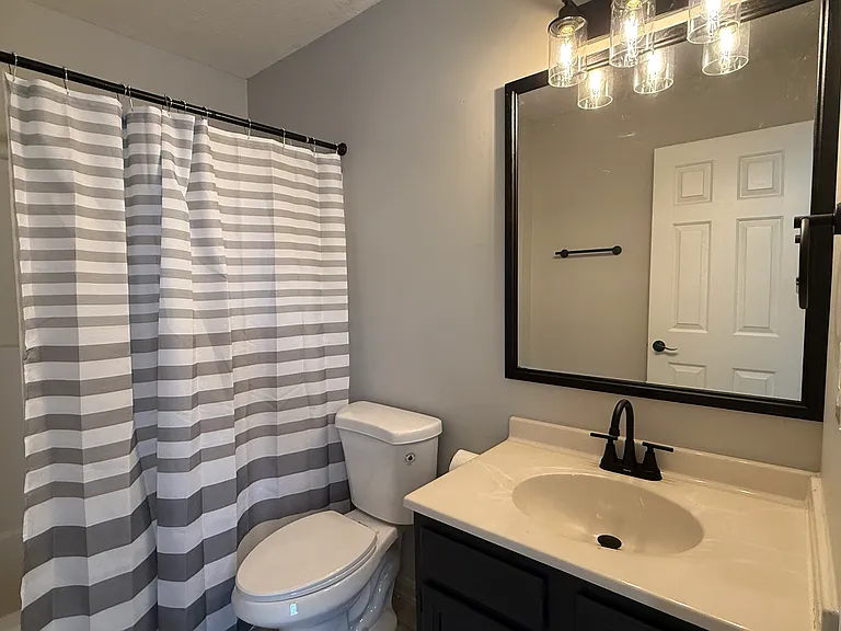 492 Landis Ln — Photo 9