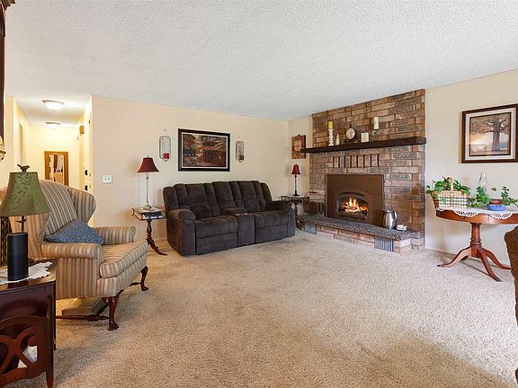 4th image of 11619 N Guinevere Dr