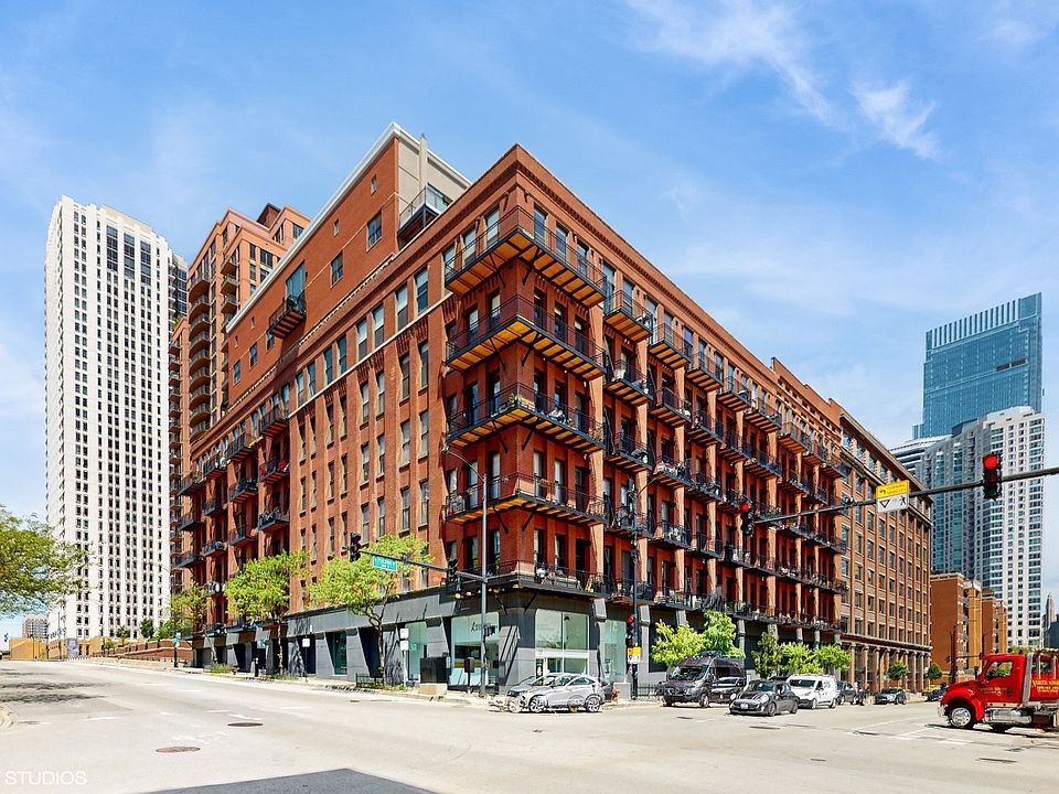1st image of 616 W Fulton St APT 609