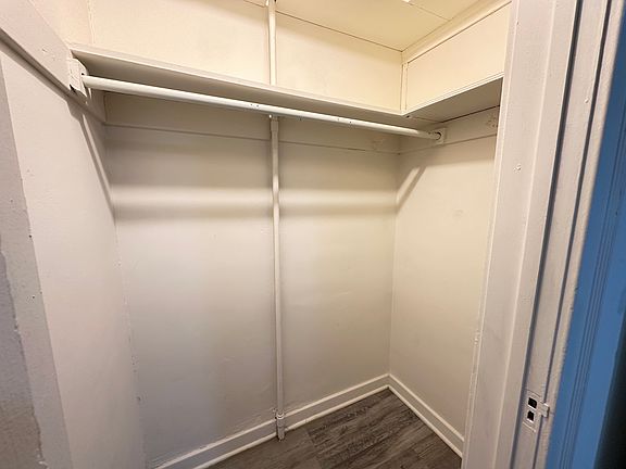 2nd image of 133 S Saint Andrews Pl APT 5