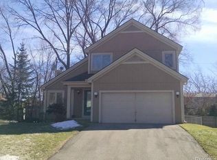 6623 Buckland Ave, West Bloomfield, MI