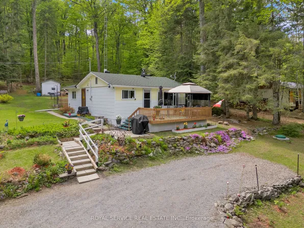 1039 Grace River Rd, Highlands East, ON K0L 2Y0