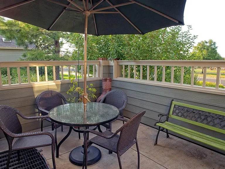 7462 E Lowry Blvd — Photo 19
