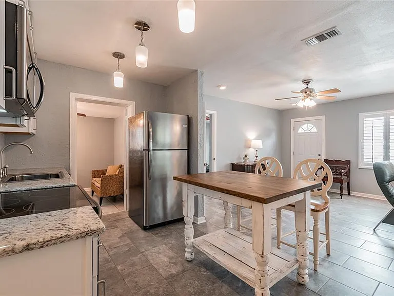 3611 W Anderson Ave — Photo 9