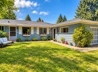 11826 NE Manzanita Lane, Bainbridge Island, WA 98110