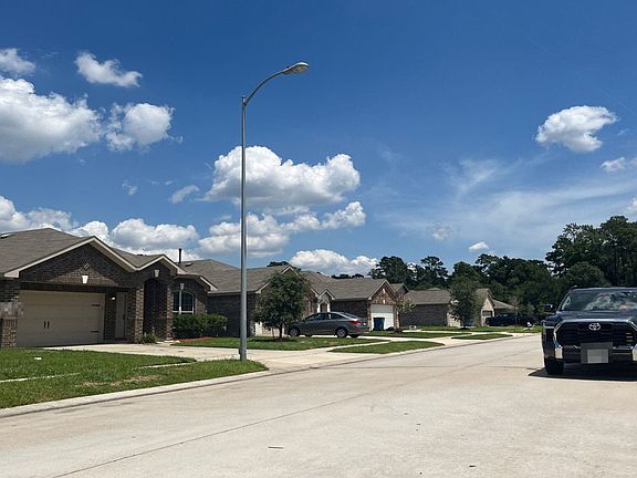 3rd image of 3639 Arbor Trails Dr