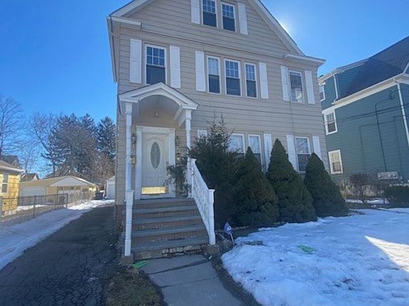 2nd image of 39-41 Anthony St Unit 2