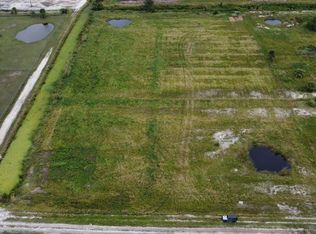 70 Dennis St, Loxahatchee, FL 33470
