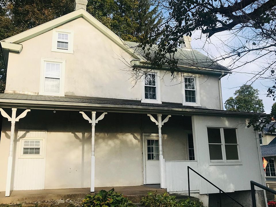 Two bedroom farmhouse.