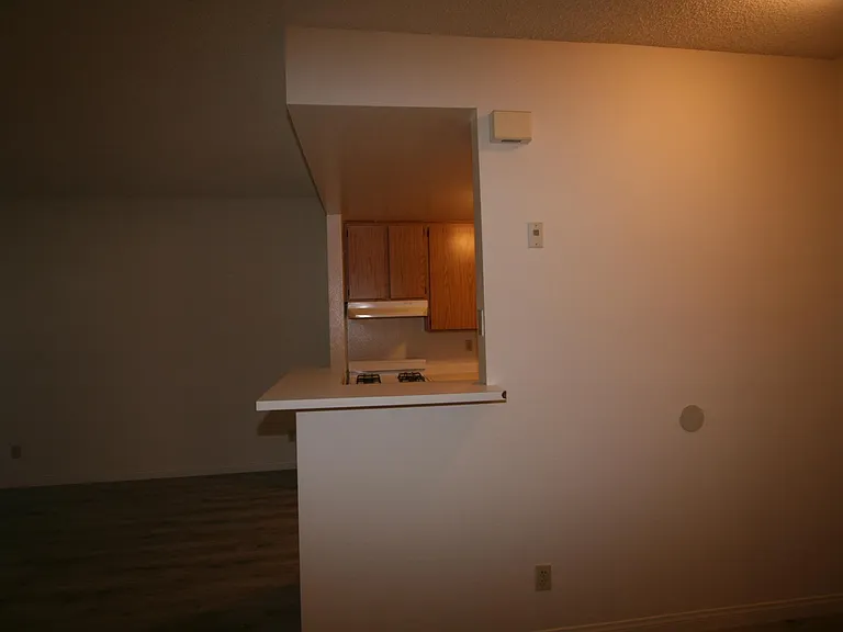 3637 Clarington Ave #113 — Photo 4