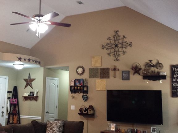 5th image of 1569 Sweetwater Dr