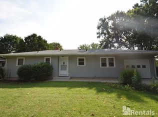 570 Farwell Dr, Oregon, WI 53575