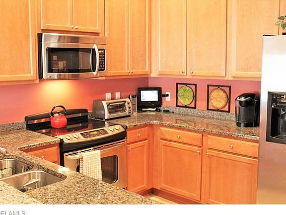5th image of 7242 Salerno Ct