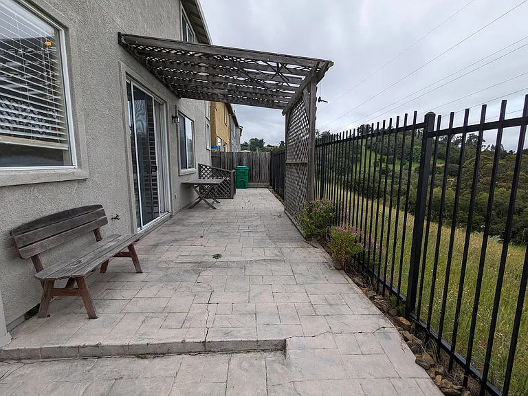 25539 Foggy Glen Dr — Photo 29