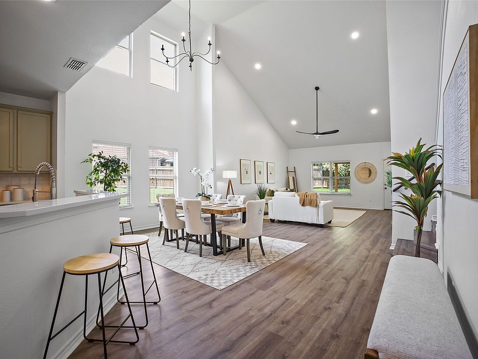 1st image of 2848 Willow Glen Ct
