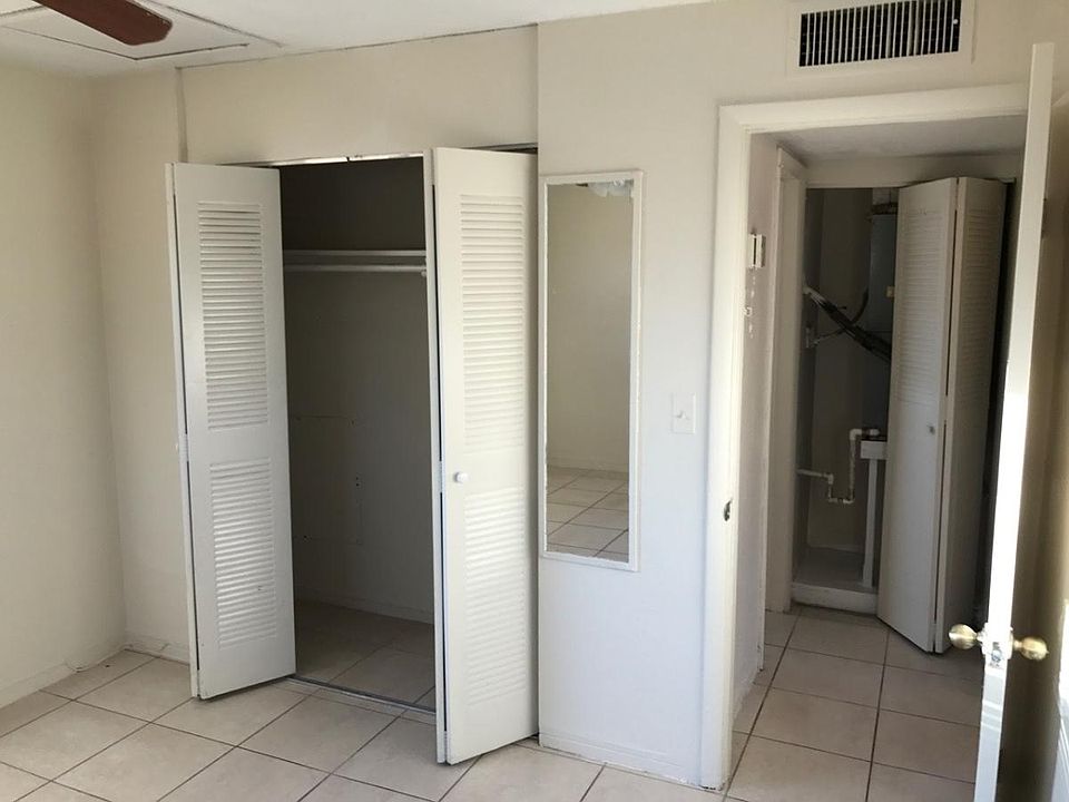 2nd image of 220 SW 38th Ave APT 108