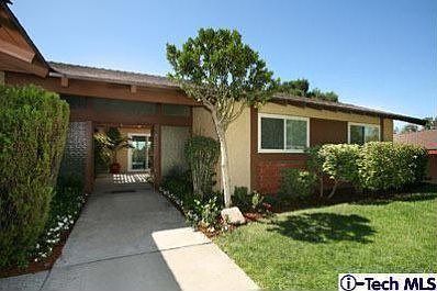 4th image of 2358 Henrietta Ave