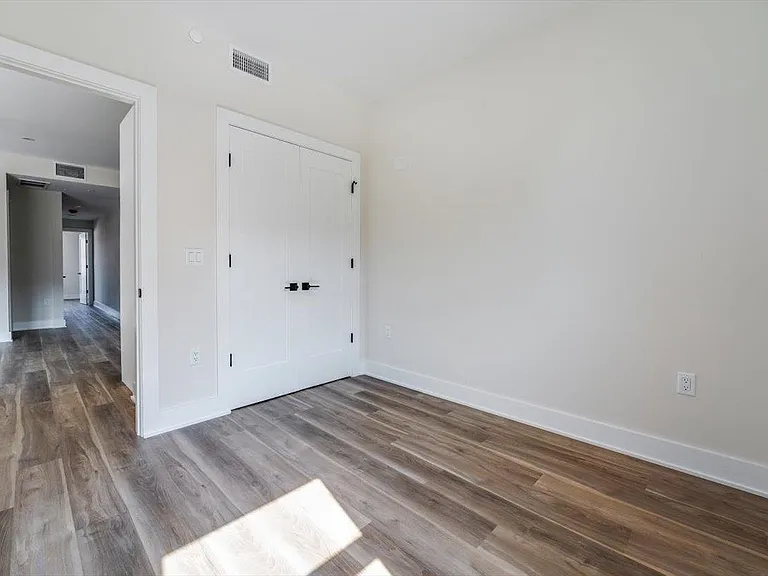 237 Washington St #401 — Photo 9