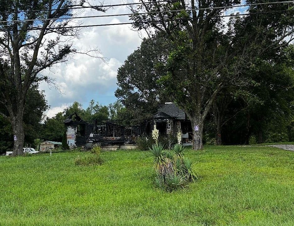 2nd image of 2734 Russell Bond Rd