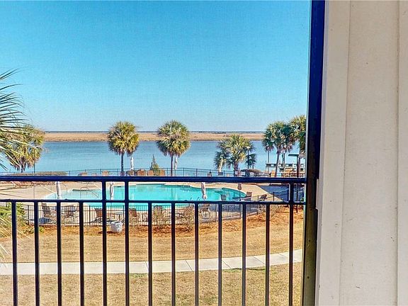 2nd image of 2805 River Oaks Drive