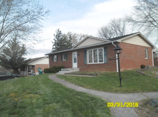 121 4th St, Broadway, VA 22815