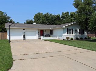 632 W Marsha Dr, Andover, KS 67002