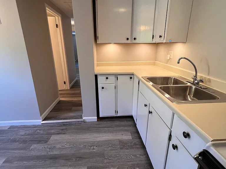 13 Orange St #2 — Photo 2