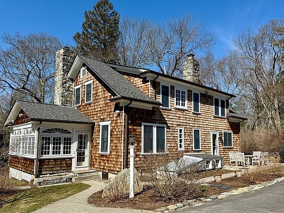 4th image of 1271 Tucker Rd