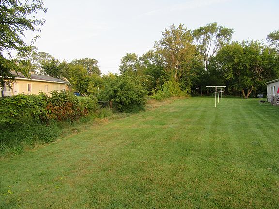 4th image of 32459 Lenawee Ct