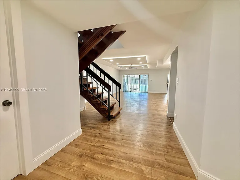 9717 N New River Canal Road 406 #406 — Photo 50