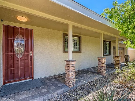 3rd image of 1225 Buehler Dr